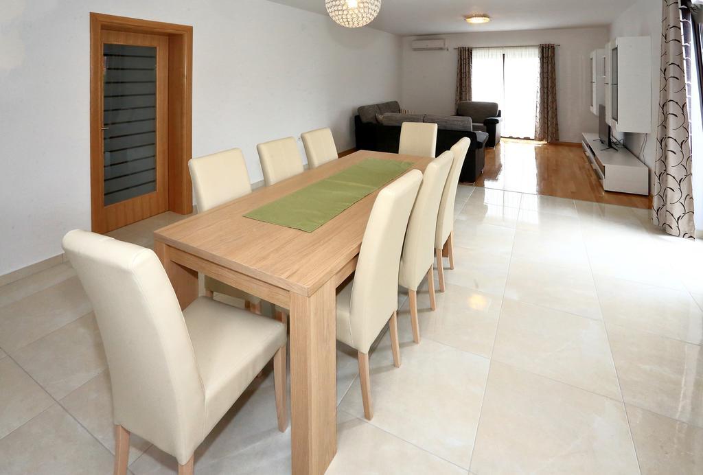 Apartment Ante บาร์บินเย ภายนอก รูปภาพ